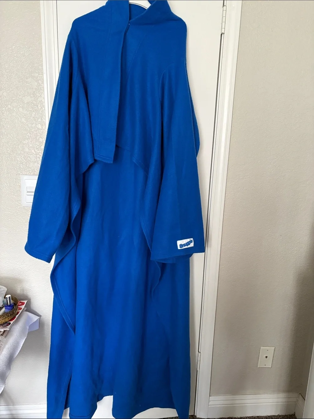 Cozy Electric Blue Fleece Poncho Blanket. Never used in great condition.
